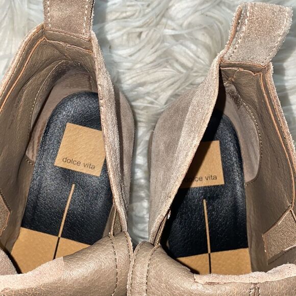 ✨HP✨Dolce Vita 'Tessey' Suede Ankle Boots✨ - Picture 9 of 9